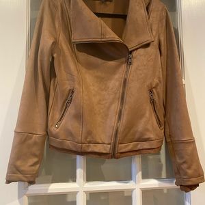 Camel color size medium excellent condition